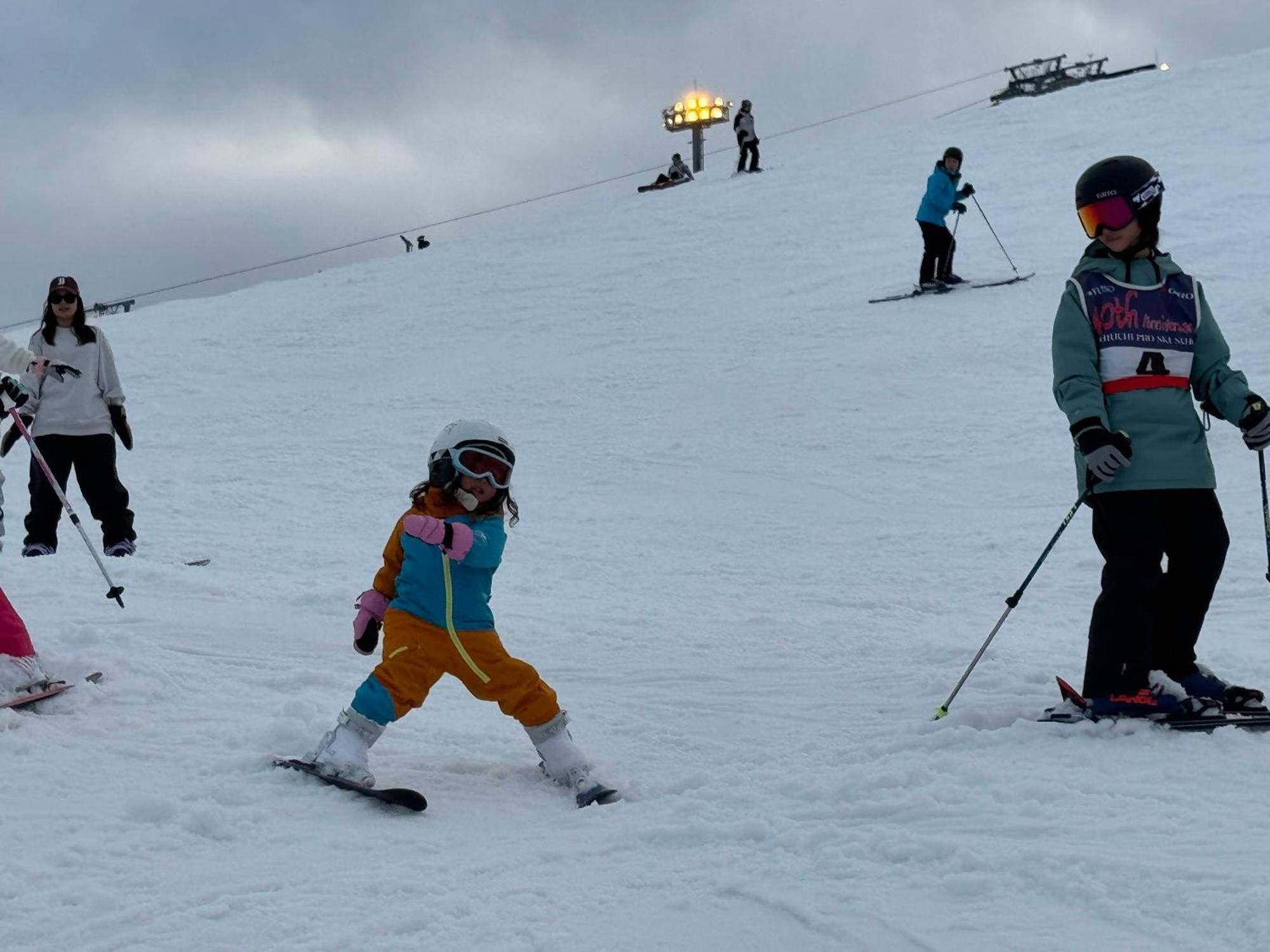 Ishiuchi Ski Center Minamiuonuma Exteriör bild
