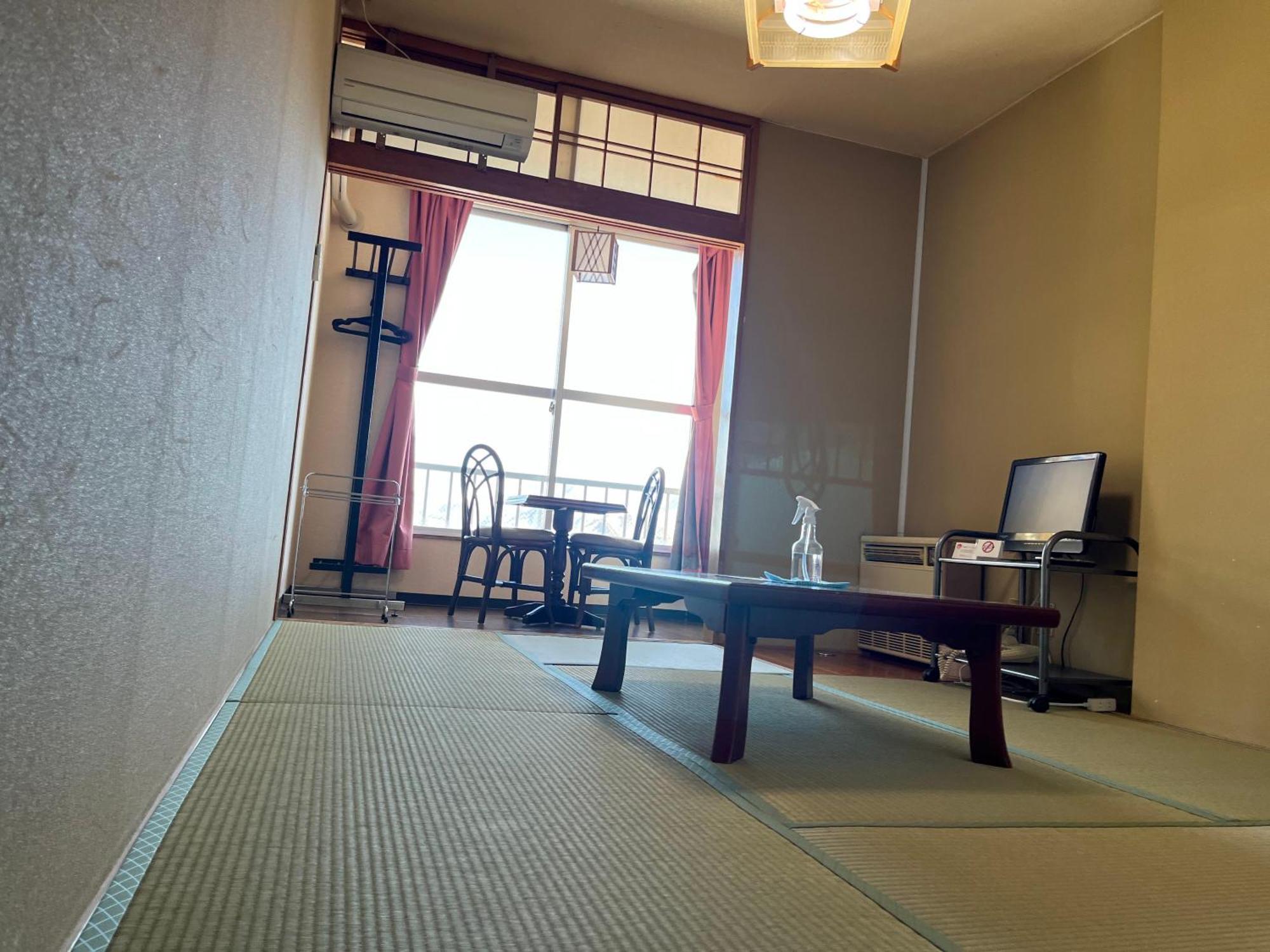 Ishiuchi Ski Center Minamiuonuma Exteriör bild